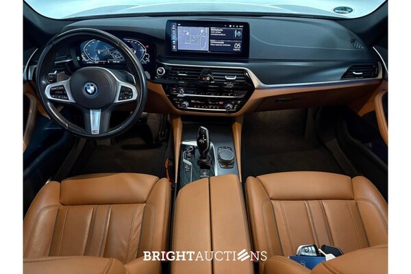 BMW 530e Business Edition Plus 292pk 2022 (Origineel-NL) 5-Serie, R-252-BV
