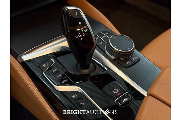 BMW 530e Business Edition Plus 292pk 2022 (Origineel-NL) 5-Serie, R-252-BV