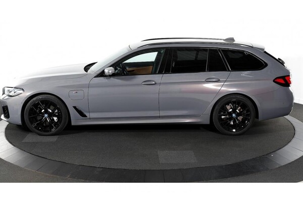 BMW 530e Business Edition Plus 292pk 2022 (Origineel-NL) 5-Serie, R-252-BV
