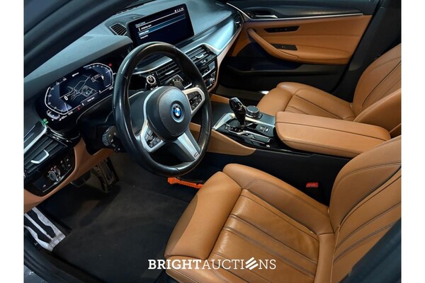BMW 530e Business Edition Plus 292pk 2022 (Origineel-NL) 5-Serie, R-252-BV