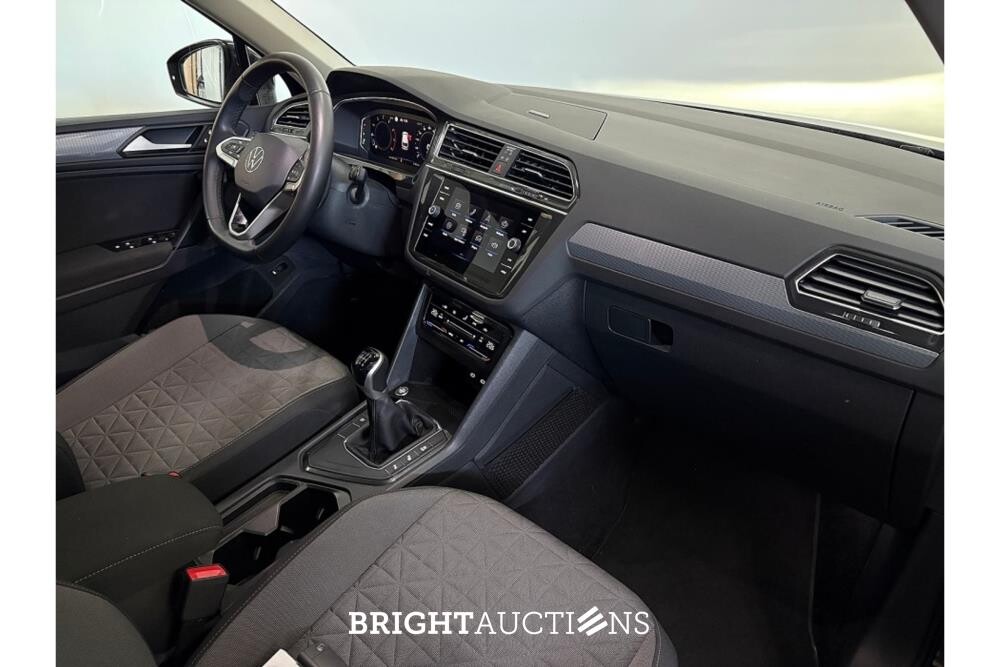 Volkswagen Tiguan Life Business 1.5 TSI 130pk 2023 (Origineel-NL), T-288-NH