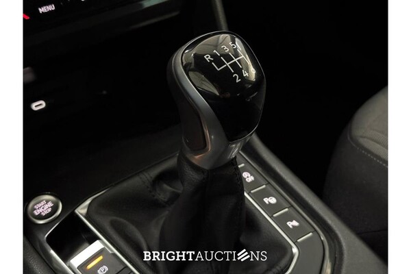 Volkswagen Tiguan Life Business 1.5 TSI 130pk 2023 (Origineel-NL), T-288-NH