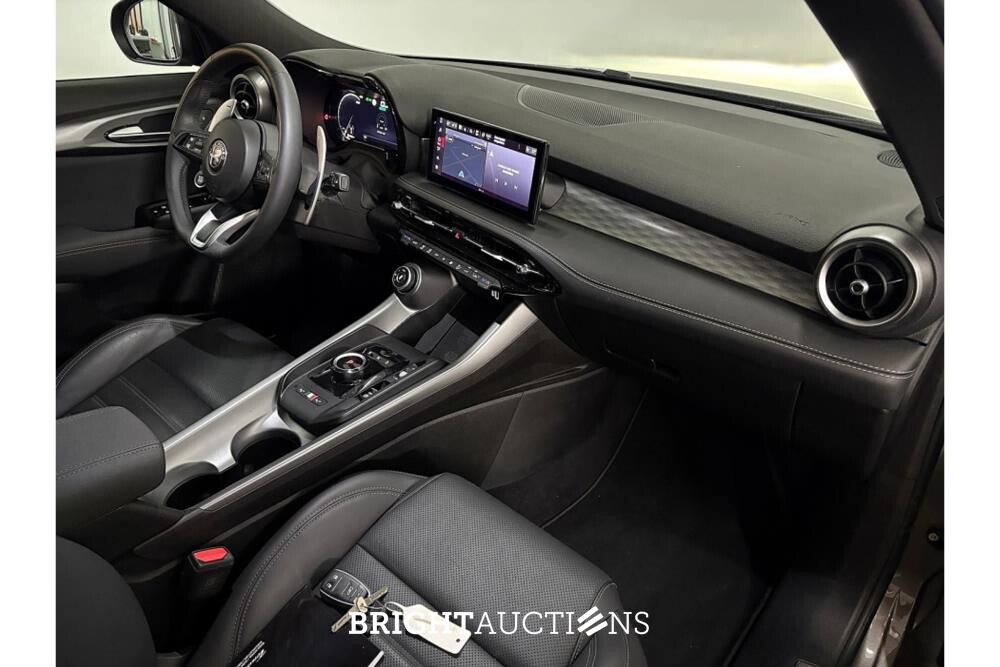 Alfa Romeo Tonale 1.5T Hybrid Sprint 1.5 178pk 2025 (Origineel-NL), HKF-71-B