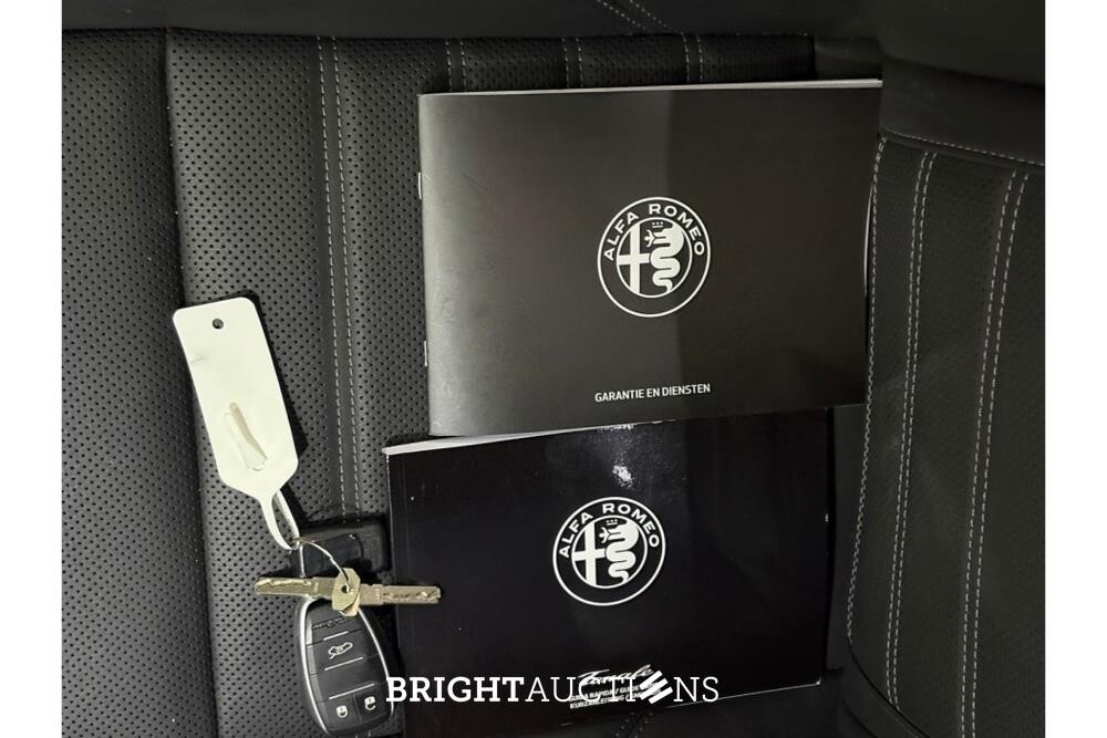 Alfa Romeo Tonale 1.5T Hybrid Sprint 1.5 178pk 2025 (Origineel-NL), HKF-71-B