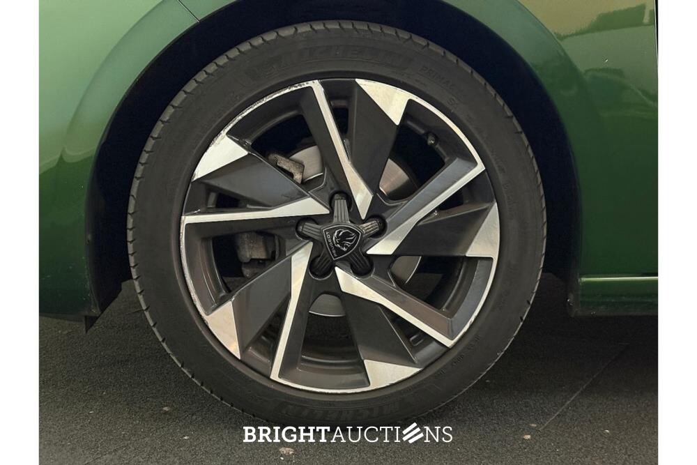 Peugeot 308 Allure Pack Business 1.2 PureTech 130pk 2022, P-488-VN