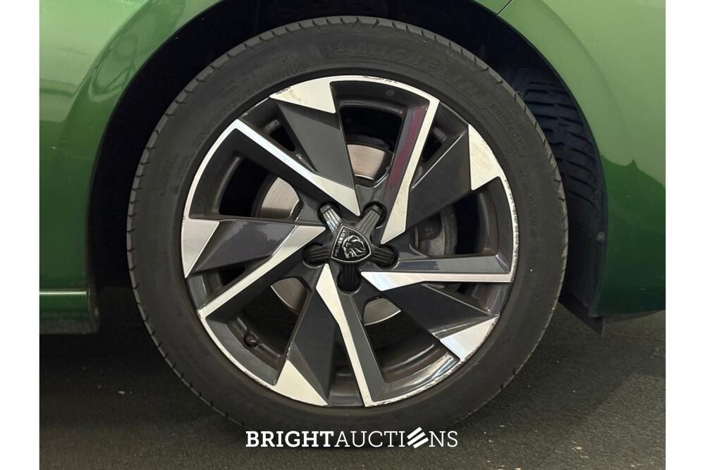 Peugeot 308 Allure Pack Business 1.2 PureTech 130pk 2022, P-488-VN