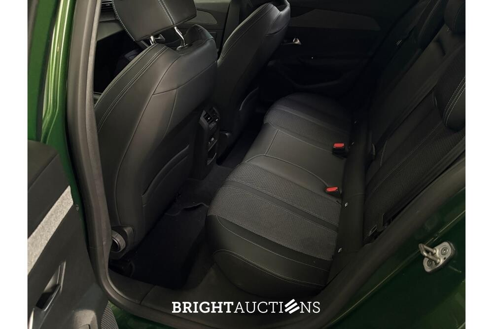 Peugeot 308 Allure Pack Business 1.2 PureTech 130pk 2022, P-488-VN