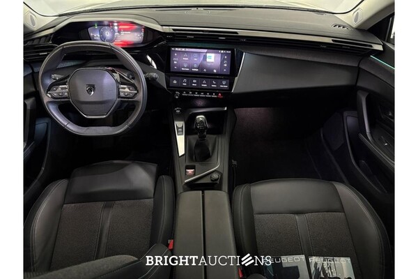 Peugeot 308 Allure Pack Business 1.2 PureTech 130pk 2022, P-488-VN