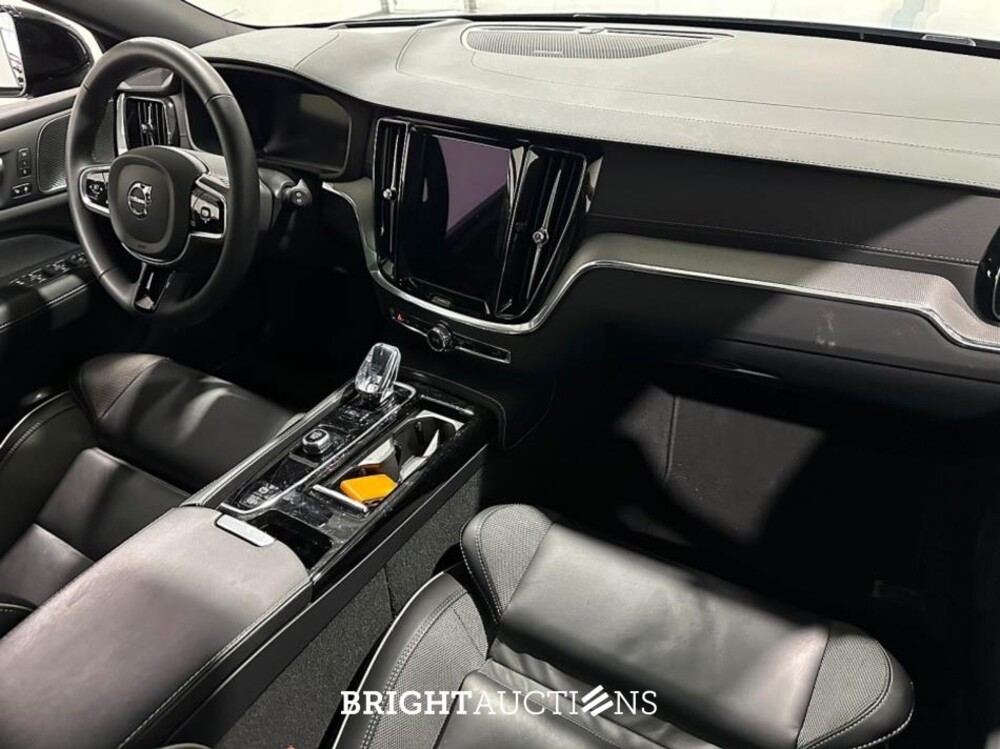 Volvo V60 T8 Plug-in Hybrid Polestar Engineered 2.0 AWD 455pk 2024 (Origineel-NL), Z-495-KG