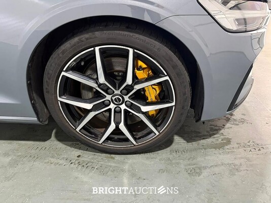 Volvo V60 T8 Plug-in Hybrid Polestar Engineered 2.0 AWD 455pk 2024 (Origineel-NL), Z-495-KG