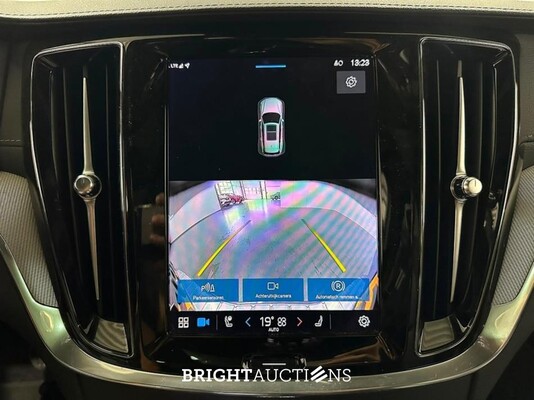 Volvo V60 T8 Plug-in Hybrid Polestar Engineered 2.0 AWD 455pk 2024 (Origineel-NL), Z-495-KG