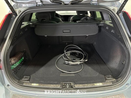Volvo V60 T8 Plug-in Hybrid Polestar Engineered 2.0 AWD 455pk 2024 (Origineel-NL), Z-495-KG