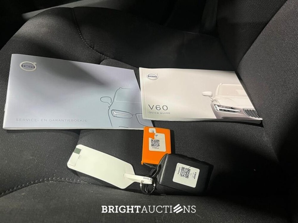 Volvo V60 B3 Business Pro 2.0 163pk 2021 (Origineel-NL), K-363-JP