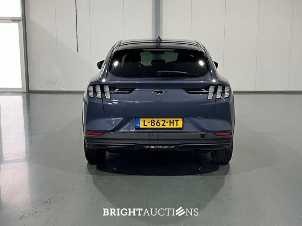 Ford Mustang Mach-E RWD 75 kWh 258pk 2021 (Origineel-NL), L-862-HT