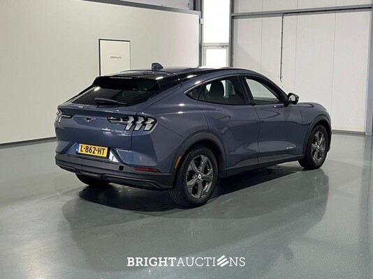 Ford Mustang Mach-E RWD 75 kWh 258pk 2021 (Origineel-NL), L-862-HT