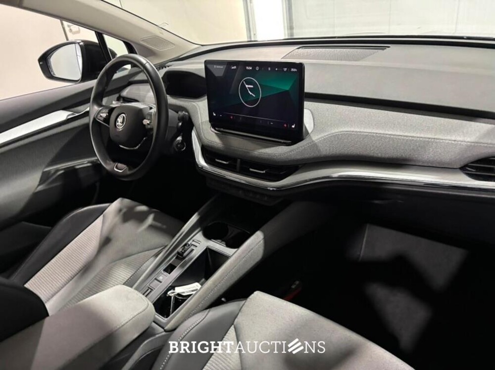 Škoda Enyaq 179pk 2022 (Origineel-NL), P-121-KJ