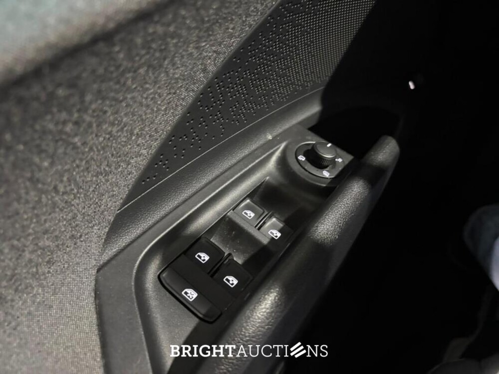 Škoda Enyaq 179pk 2022 (Origineel-NL), P-121-KJ
