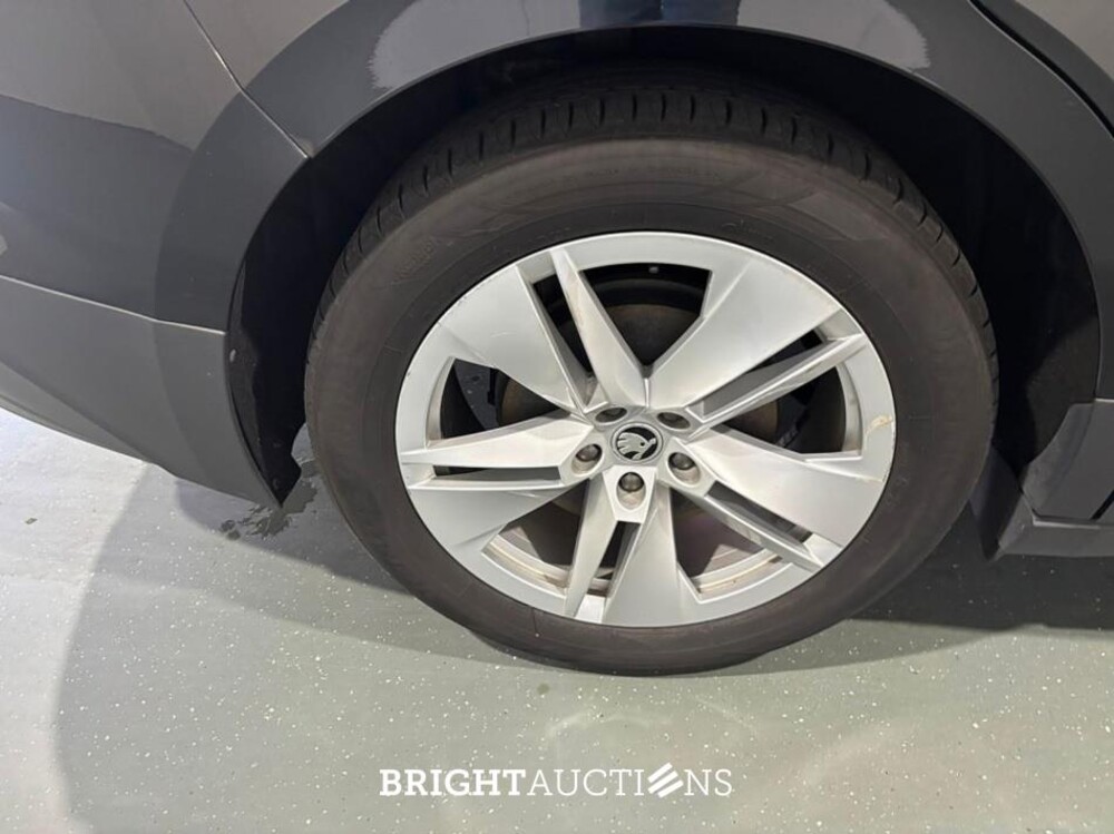 Škoda Enyaq 179pk 2022 (Origineel-NL), P-121-KJ