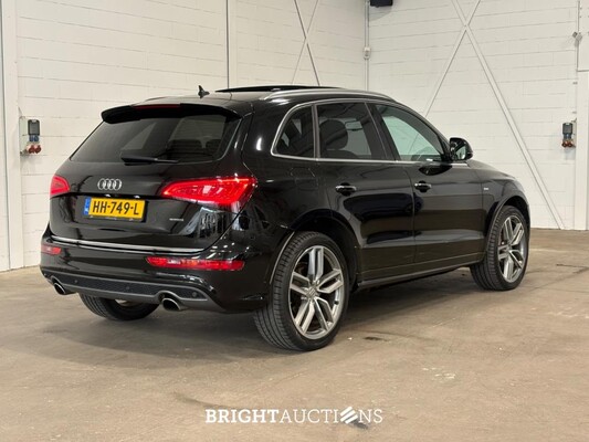 Audi Q5 Sport Edition 2.0 TFSI Quattro 225pk 2015 (Origineel-NL), HH-749-L