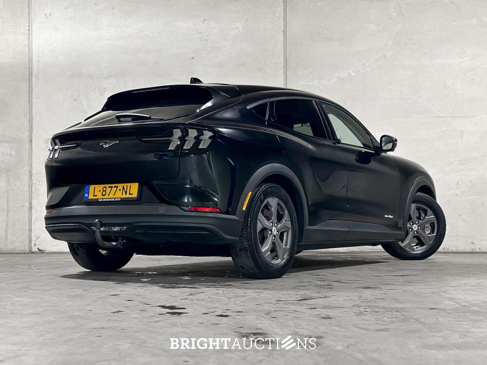 Ford Mustang Mach-E RWD 75 kWh 258pk 2021 (Origineel-NL + 1e eigenaar), L-877-NL