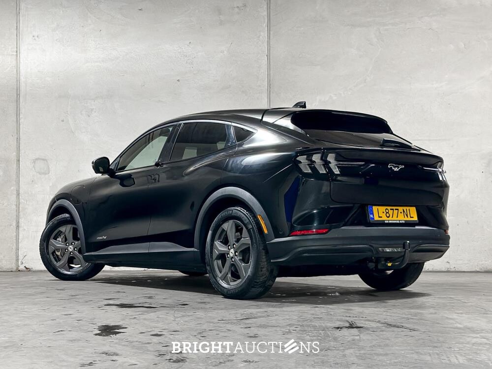 2021 Ford Mustang Mach-E RWD 75 kWh 258 pk (niederländische Erstzulassung + Erstbesitzer), L-877-NL