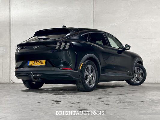Ford Mustang Mach-E RWD 75 kWh 258pk 2021 (Origineel-NL + 1e eigenaar), L-877-NL