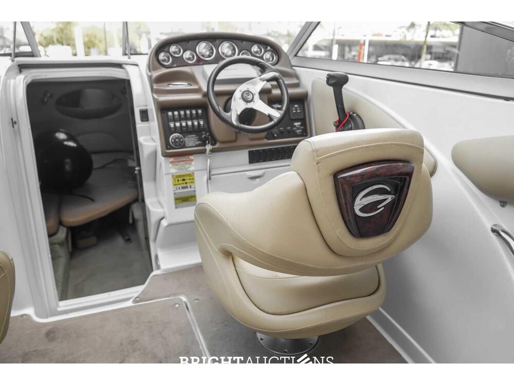 Crownline 266SC 2012 Speedboot (Mercruiser Motor 349,3PK) - (Trailer Harbeck BT3500M 62-WSJ-2)