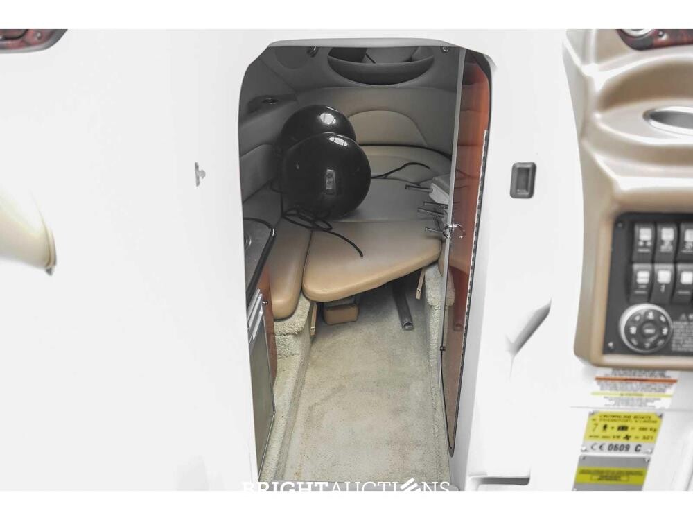 Crownline 266SC 2012 Speedboot (Mercruiser Motor 349,3PK) - (Trailer Harbeck BT3500M 62-WSJ-2)