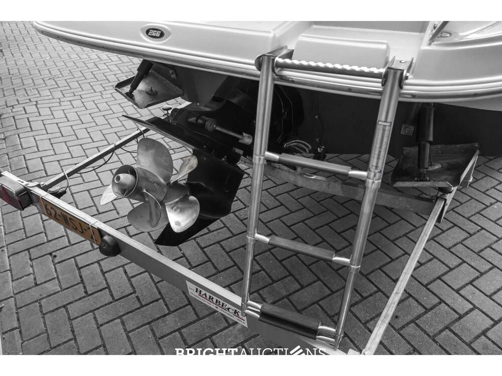 Crownline 266SC 2012 Speedboot (Mercruiser Motor 349,3PK) - (Trailer Harbeck BT3500M 62-WSJ-2)