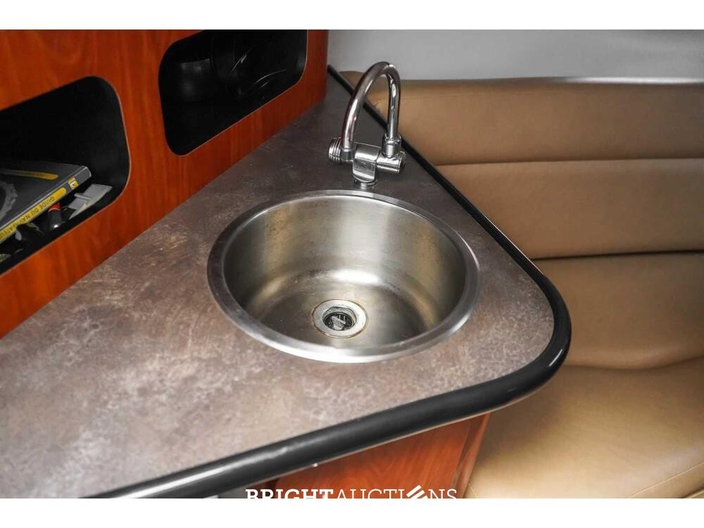 Crownline 266SC 2012 Speedboot (Mercruiser Motor 349,3PK) - (Trailer Harbeck BT3500M 62-WSJ-2)