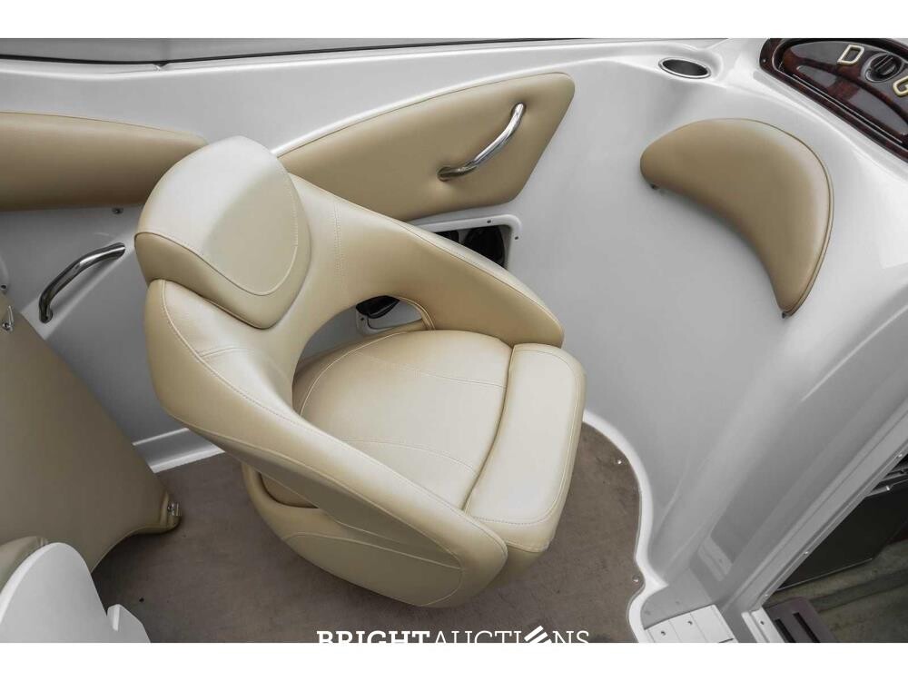Crownline 266 SC Speedboat with MerCruiser 349 PK and Harbeck Trailer – 2012