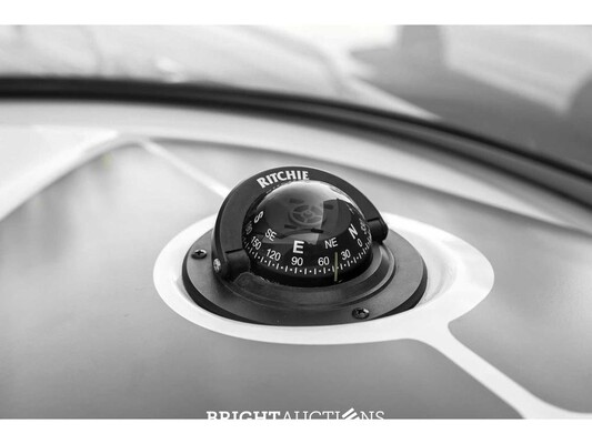Crownline 266SC 2012 Speedboot (Mercruiser Motor 349,3PK) - (Trailer Harbeck BT3500M 62-WSJ-2)