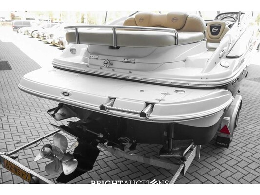 2012 Crownline 266SC Schnellboot (Mercruiser-Motor 349,3 PK) – (Harbeck BT3500M 62-WSJ-2 Anhänger)