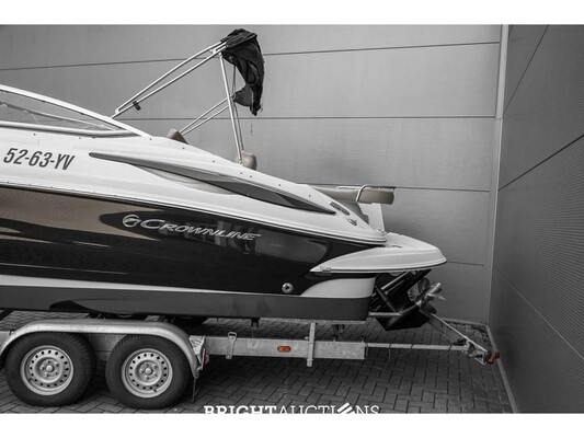Crownline 266 SC Schnellboot mit MerCruiser 349 PK und Harbeck-Anhänger – Baujahr 2012