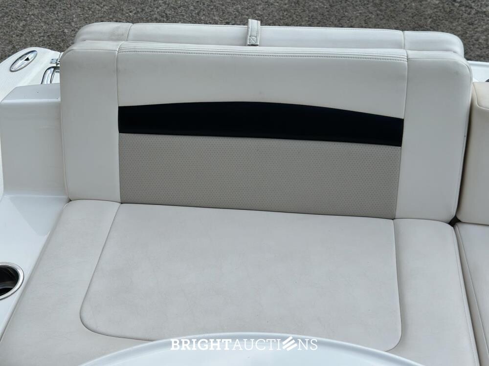 Chaparral 225 SSi Sportboot / Speedboot met Kajuit, MerCruiser 300pk – 2012