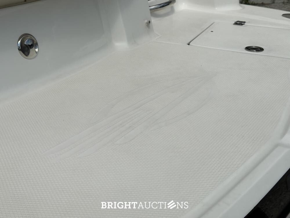 Chaparral 225 SSi Sportboot / Speedboot met Kajuit, MerCruiser 300pk – 2012