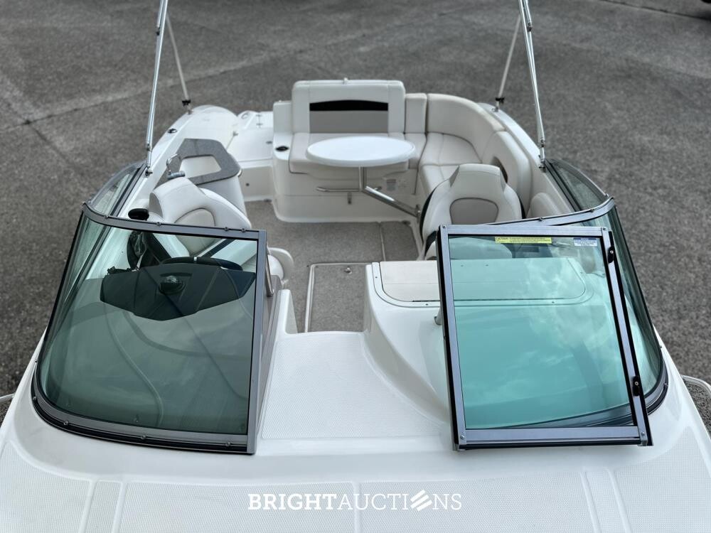 Chaparral 225 SSi Sportboot / Schnellboot mit Kabine, MerCruiser 300pk – 2012