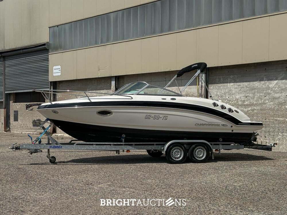 Chaparral 225 SSi Sportboot / Schnellboot mit Kabine, MerCruiser 300pk – 2012
