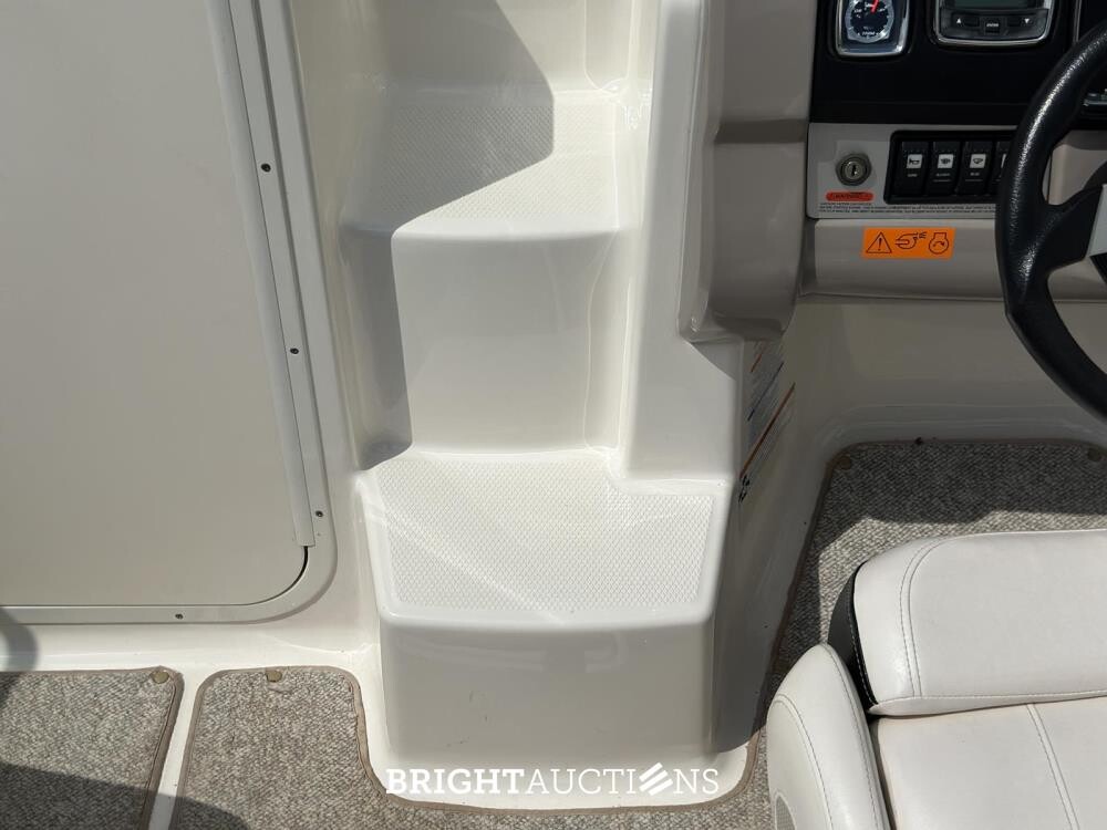 Chaparral 225 SSi Sportboot / Schnellboot mit Kabine, MerCruiser 300pk – 2012