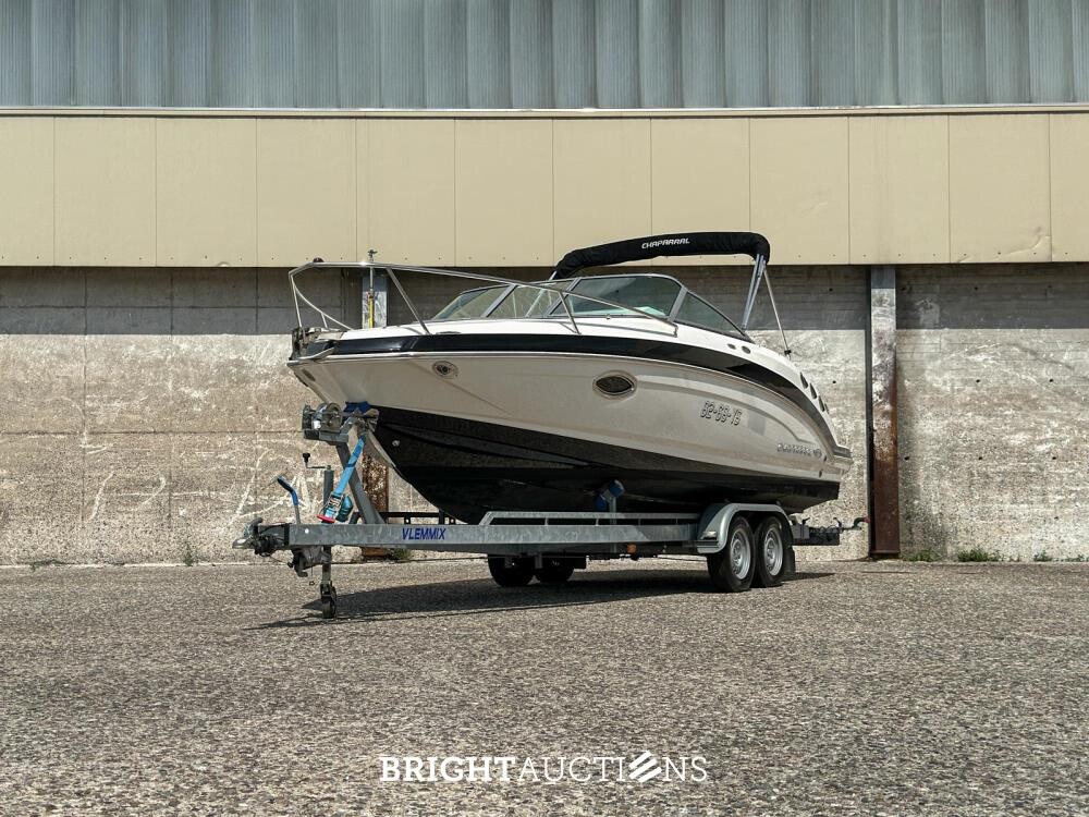 Chaparral 225 SSi Sports Boat / Speedboat with Cabin, MerCruiser 300 HP – 2012