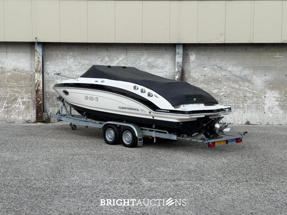 Chaparral 225 SSi Sports Boat / Speedboat with Cabin, MerCruiser 300 HP – 2012