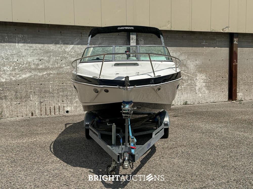 Chaparral 225 SSi Sports Boat / Speedboat with Cabin, MerCruiser 300 HP – 2012