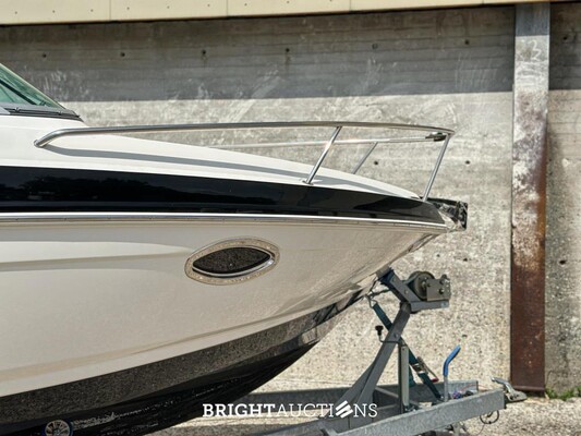 Chaparral 225 SSi Sportboot / Speedboot met Kajuit, MerCruiser 300pk – 2012