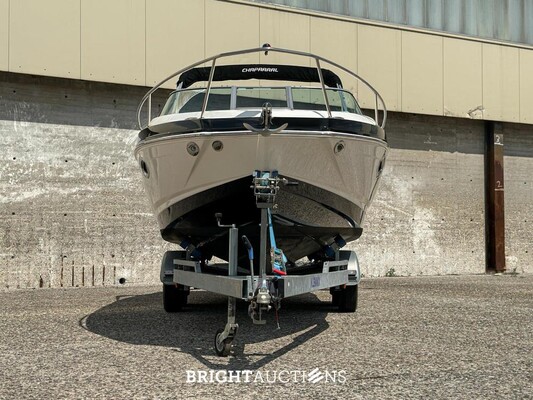Chaparral 225 SSi Sportboot / Speedboot met Kajuit, MerCruiser 300pk – 2012