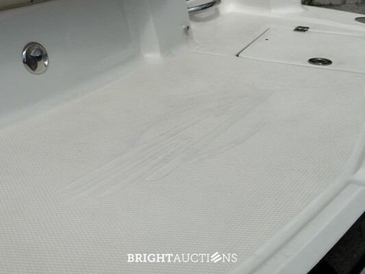 Chaparral 225 SSi Sportboot / Speedboot met Kajuit, MerCruiser 300pk – 2012