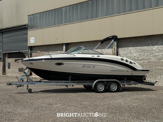 Chaparral 225 SSi Sportboot / Schnellboot mit Kabine, MerCruiser 300pk – 2012
