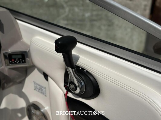 Chaparral 225 SSi Sportboot / Schnellboot mit Kabine, MerCruiser 300pk – 2012