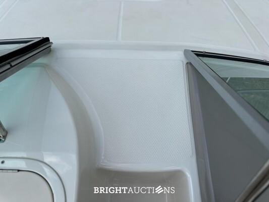 Chaparral 225 SSi Sports Boat / Speedboat with Cabin, MerCruiser 300 HP – 2012