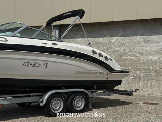 Chaparral 225 SSi Sports Boat / Speedboat with Cabin, MerCruiser 300 HP – 2012