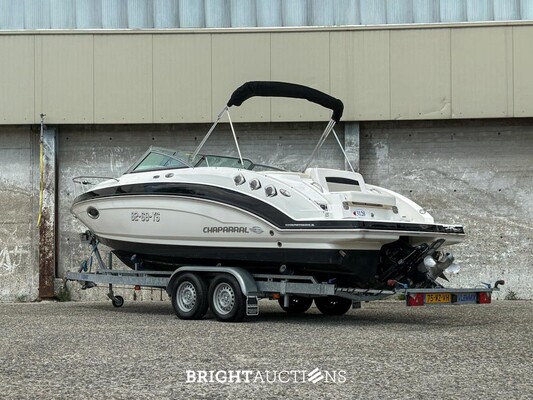 Chaparral 225 SSi Sports Boat / Speedboat with Cabin, MerCruiser 300 HP – 2012